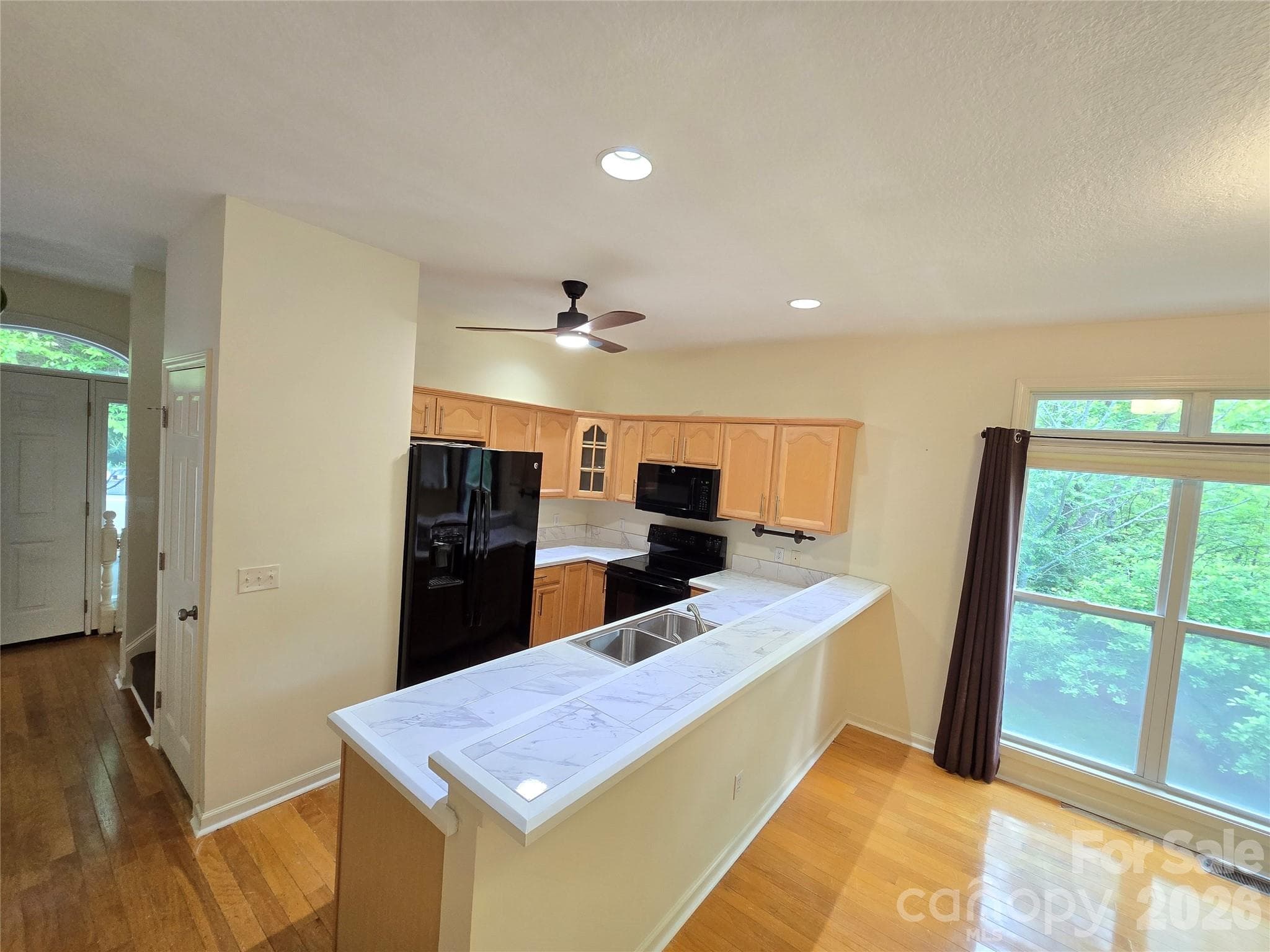 Townhouse at 73 Dalya Road, Swannanoa, photo 9 of 24