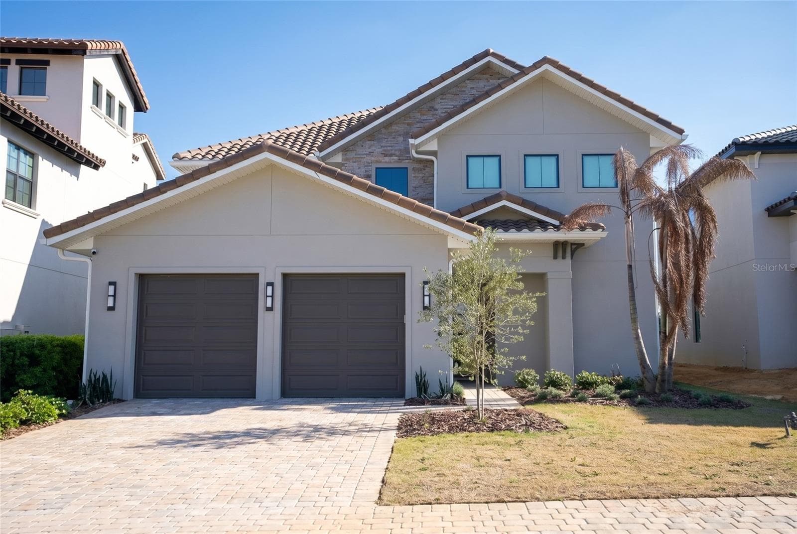 True Picture - 16046 VETTA DR, BELLA COLLINA
