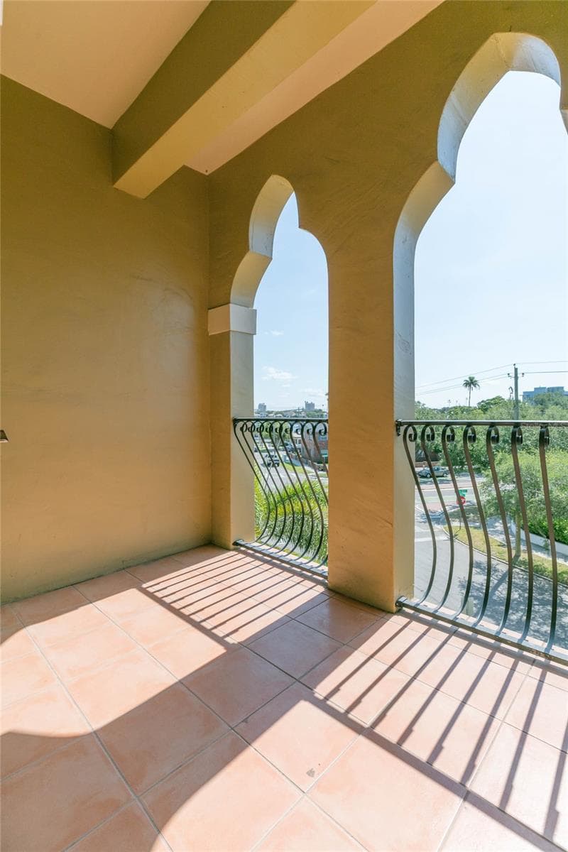 Primary Suite Balcony - 114 E DAVIS BLVD #13, TAMPA