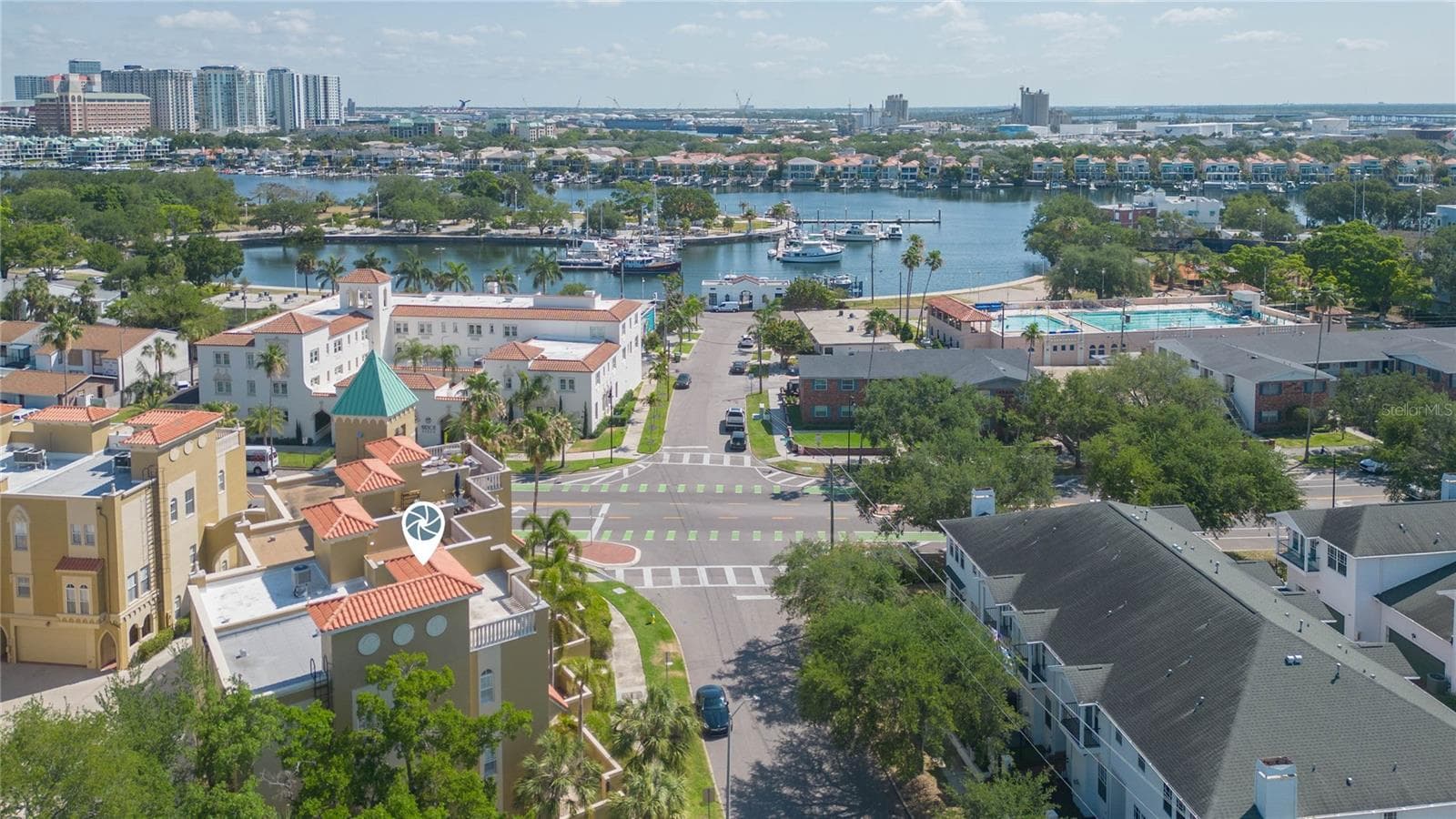 Short, pleasant walk to the village, marina, Islands recreation center and more... - 114 E DAVIS BLVD #13, TAMPA