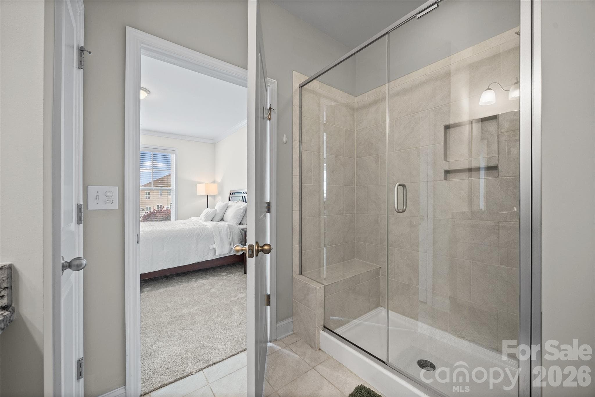 Townhouse at 979 Pennington Drive, Lancaster, photo 16 of 47