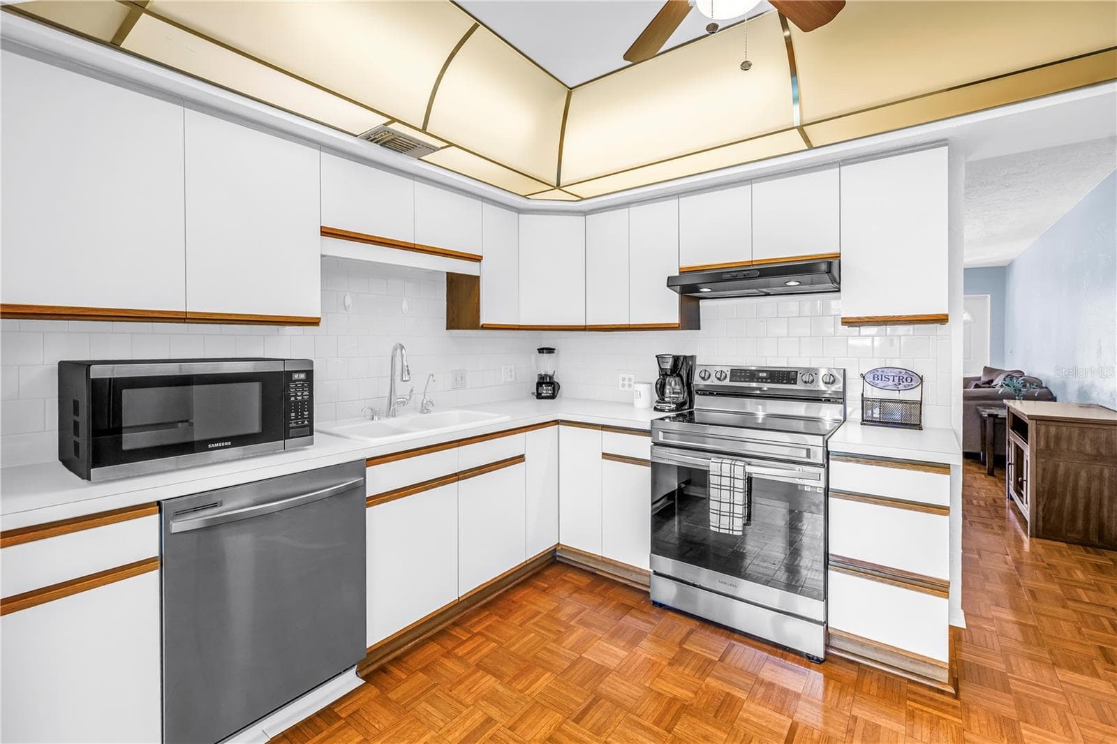 Condominium at 4143 56TH ST N #1006, KENNETH CITY, photo 15 of 33