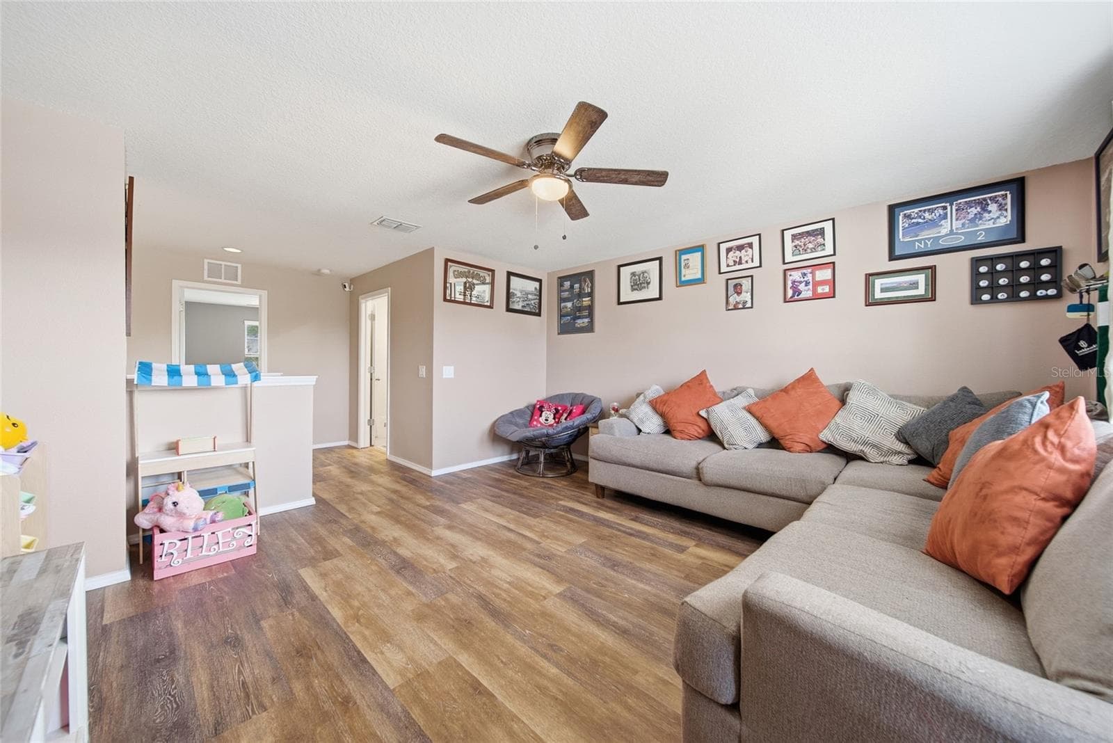 Loft - 15476 STONE HOUSE DR, BROOKSVILLE