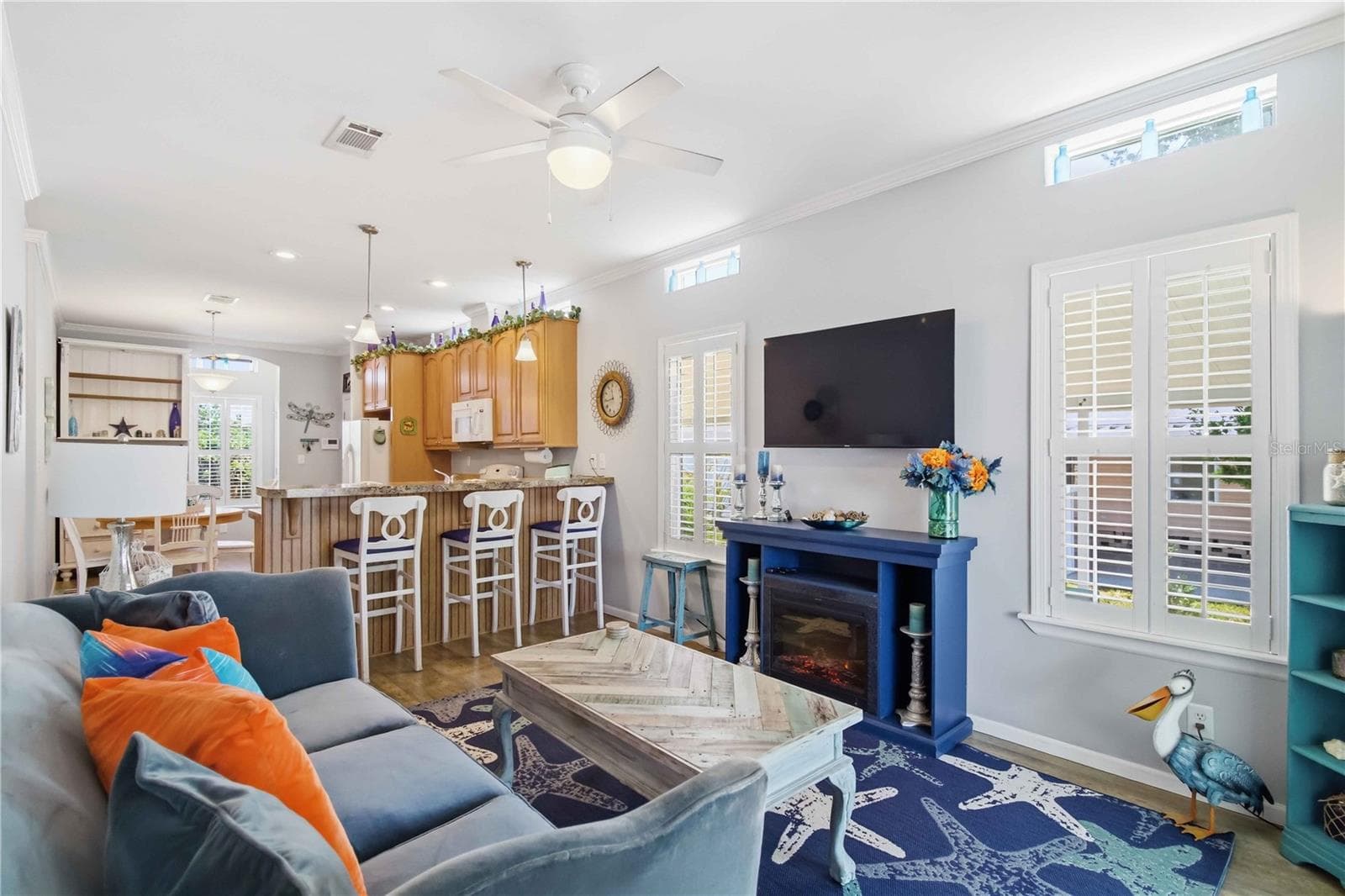 Fully Furnished, coastal decorations to stay! - 915 50TH AVE W, BRADENTON