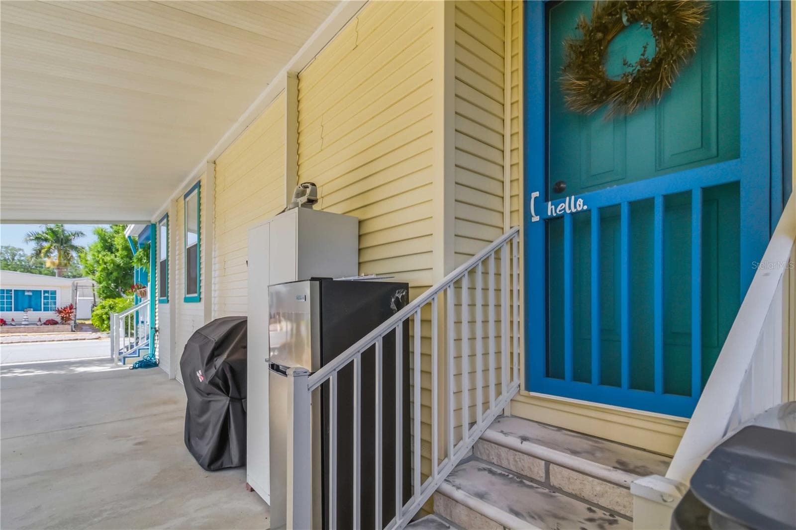 Grill, storage cabinet and fridge to remain for next owner. - 915 50TH AVE W, BRADENTON