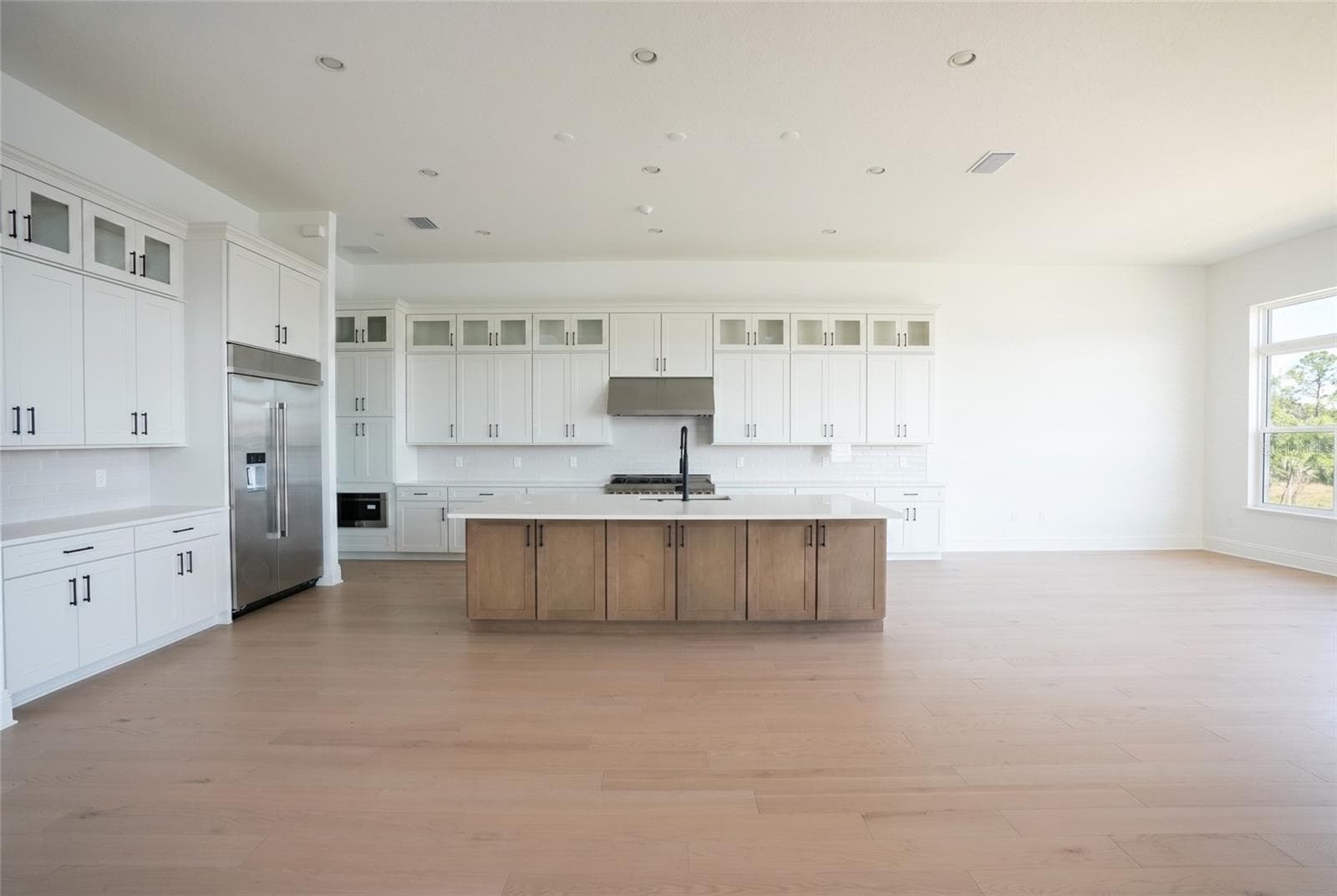 True Picture - 9760 LAUREL BERRY DR, ORLANDO