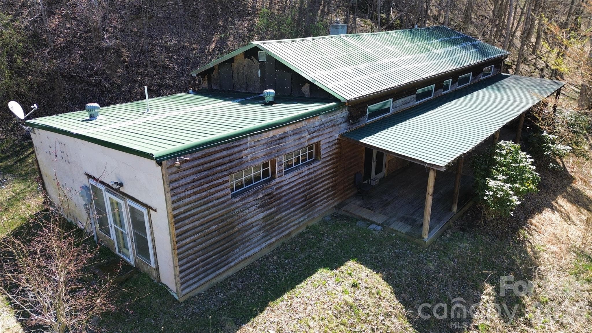Single Family Residence at 17619 Nc 209 Highway, Hot Springs, photo 11 of 17