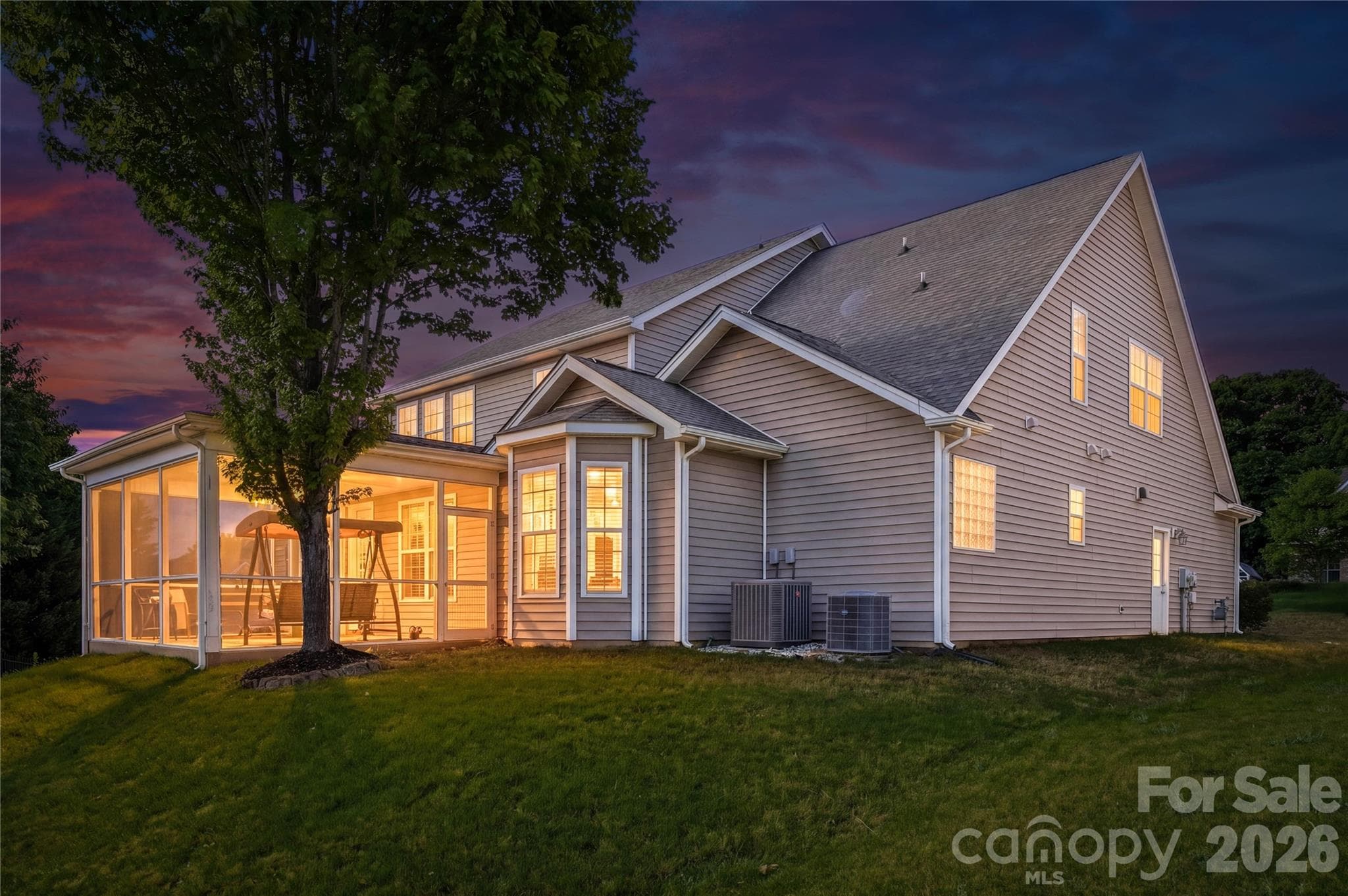 Single Family Residence at Tega Cay, photo 2 of 41