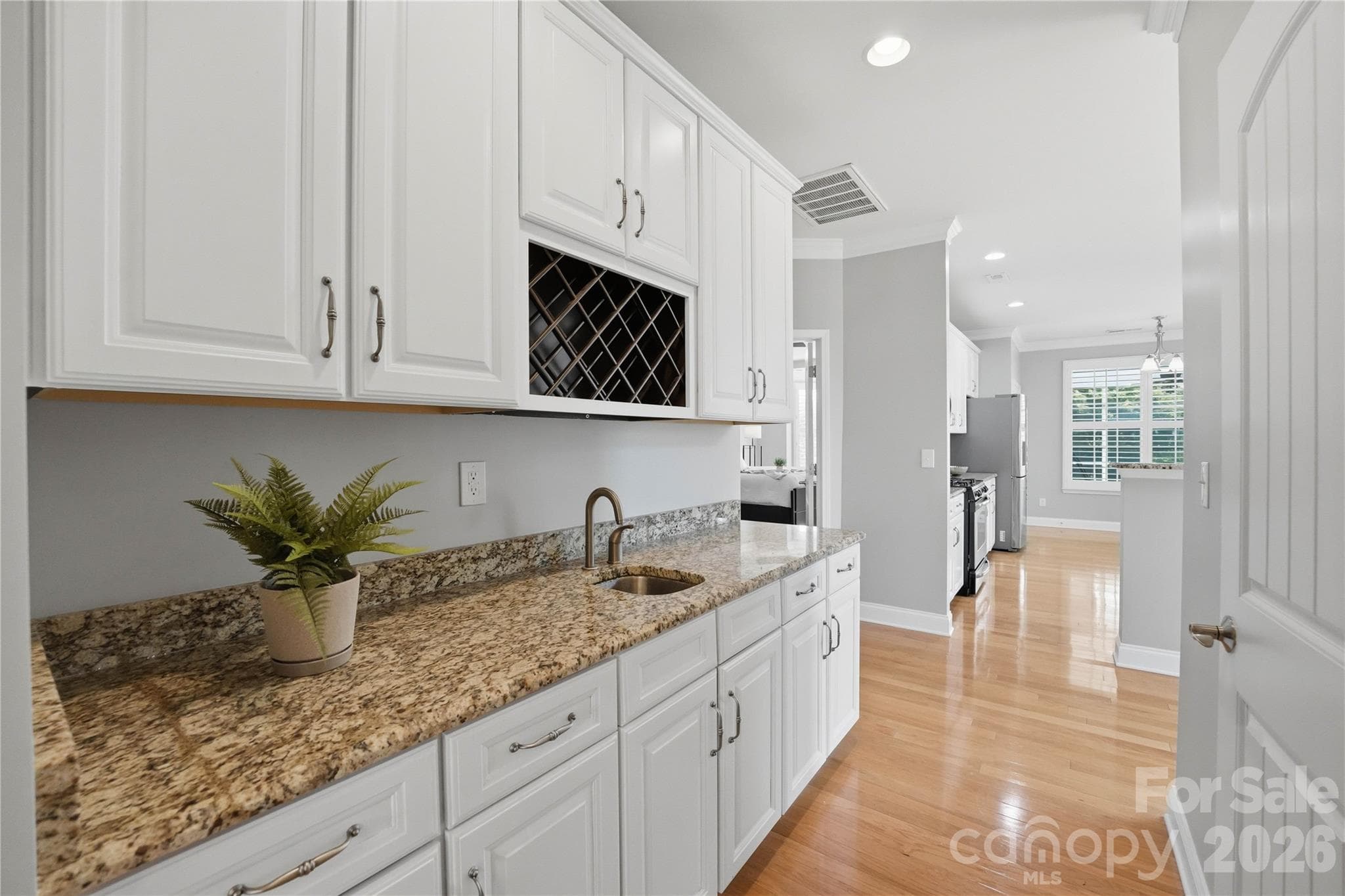 buttler pantry - 5068 Gladiola Way, Tega Cay