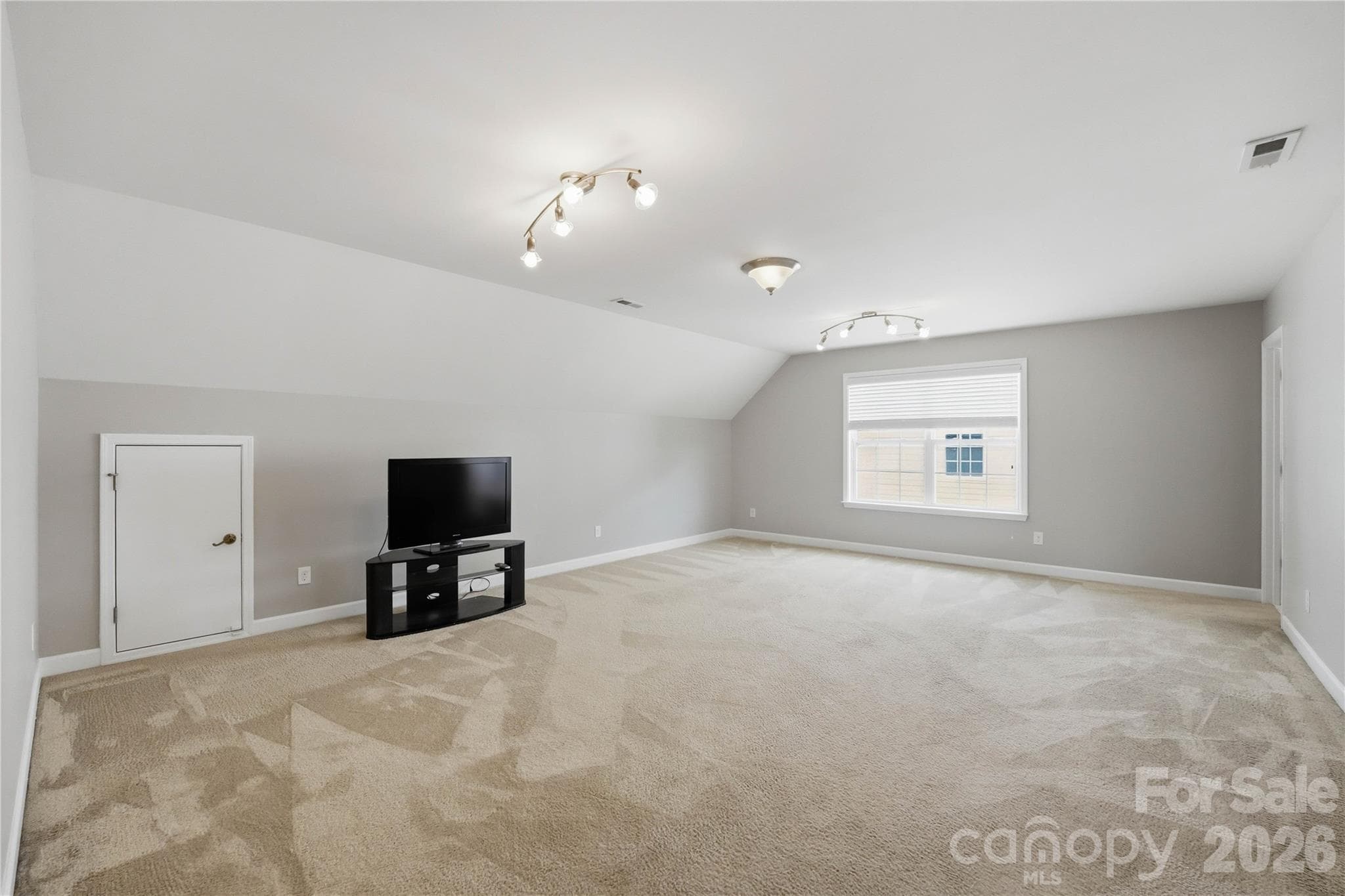 Bonus/5th bedroom with full bathroom - 5068 Gladiola Way, Tega Cay