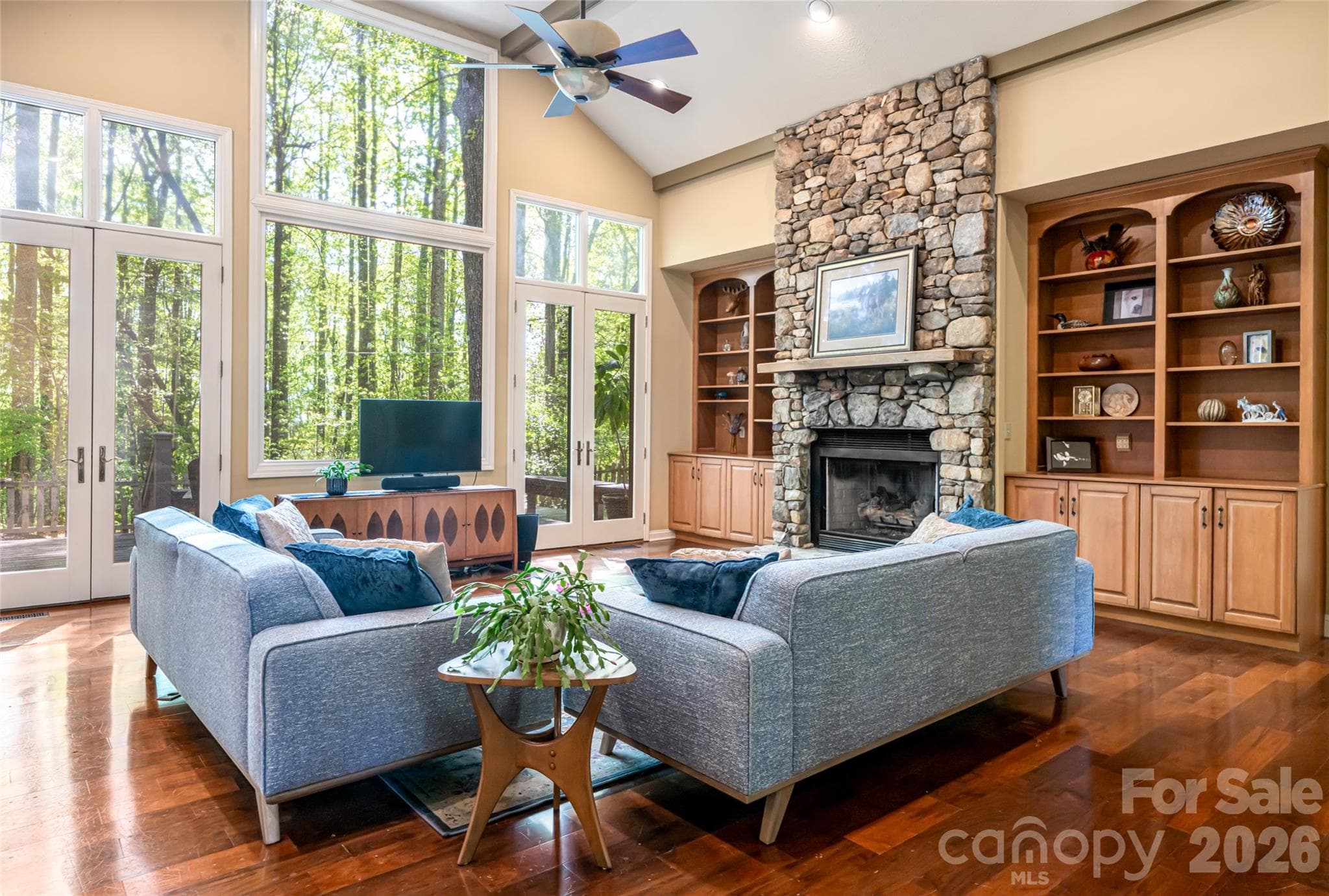 Great room - Hendersonville