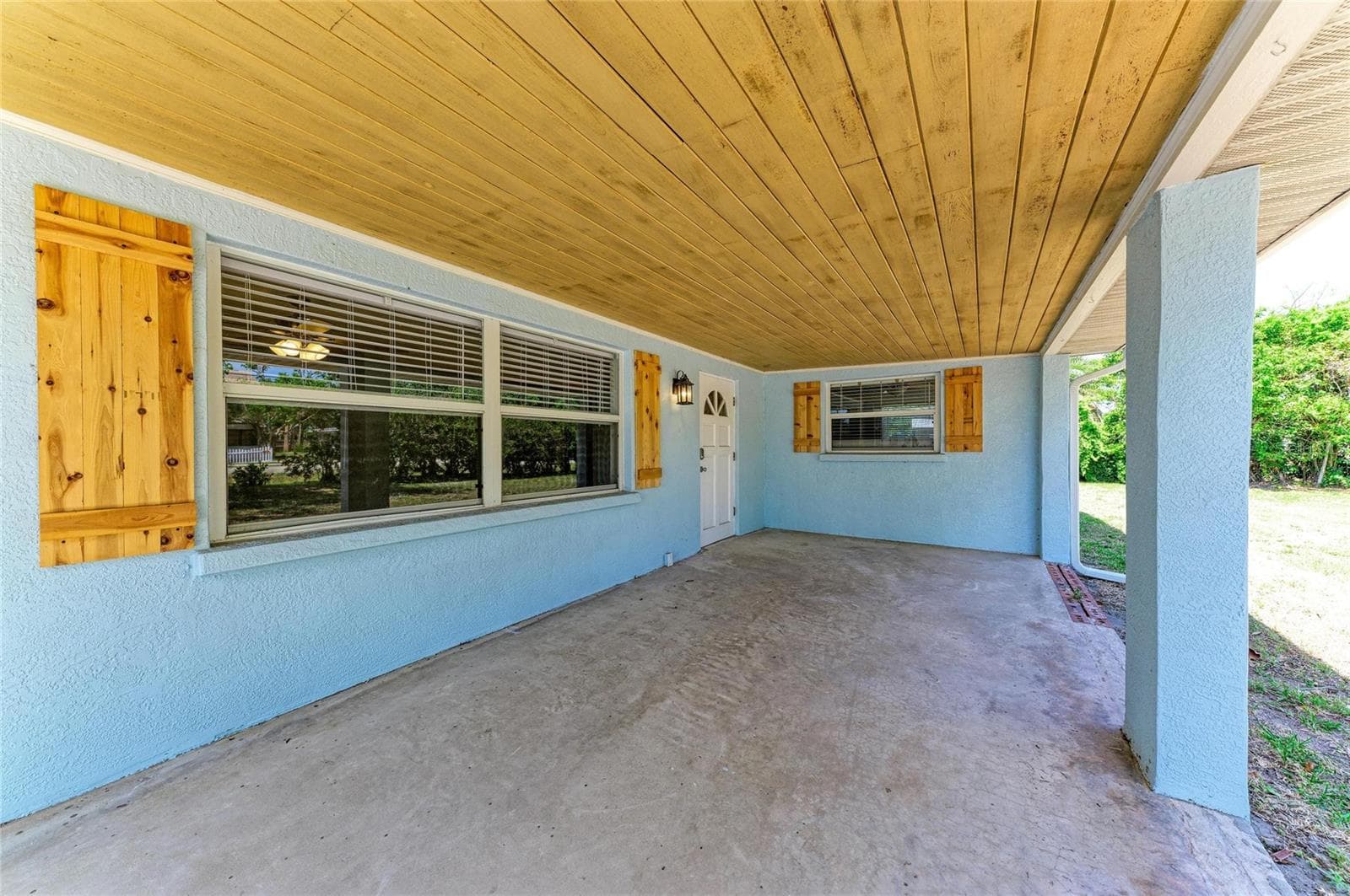 Single Family Residence at 2401 10TH ST W, PALMETTO, photo 5 of 46
