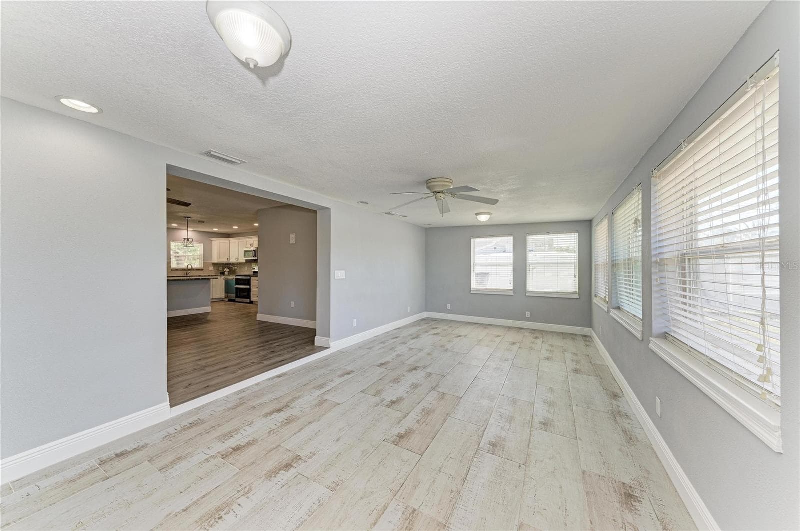 Single Family Residence at 2401 10TH ST W, PALMETTO, photo 7 of 46