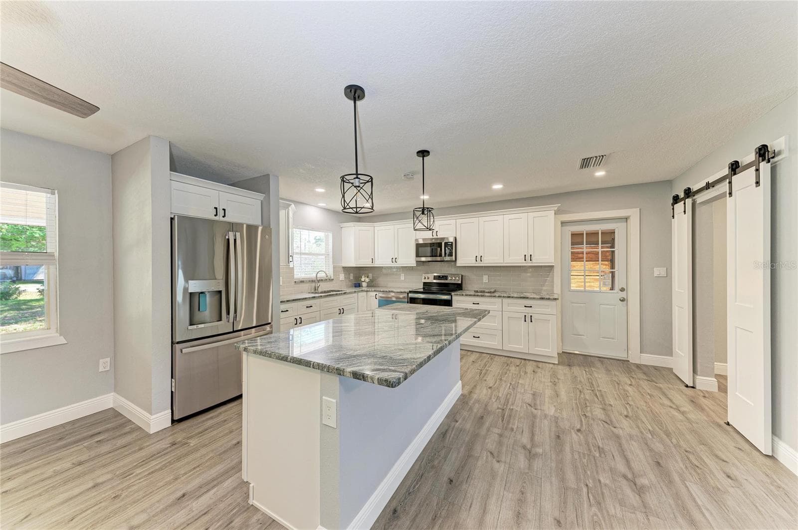 Single Family Residence at 2401 10TH ST W, PALMETTO, photo 10 of 46