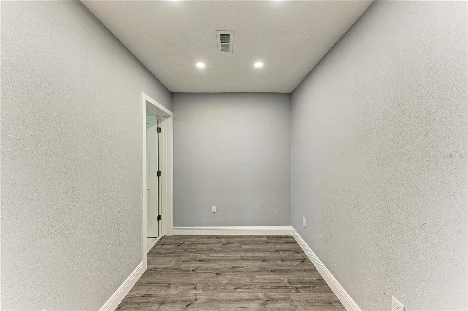 Single Family Residence at 2401 10TH ST W, PALMETTO, photo 16 of 46