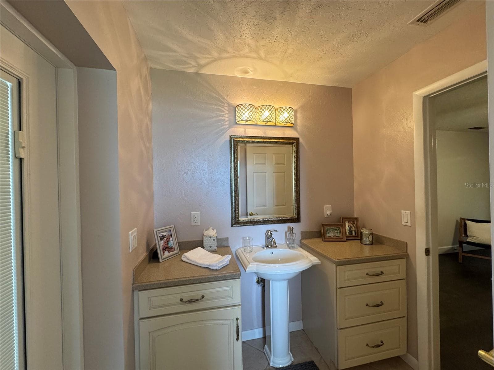 Single Family Residence at 334 W F ST #FL, FROSTPROOF, photo 23 of 48