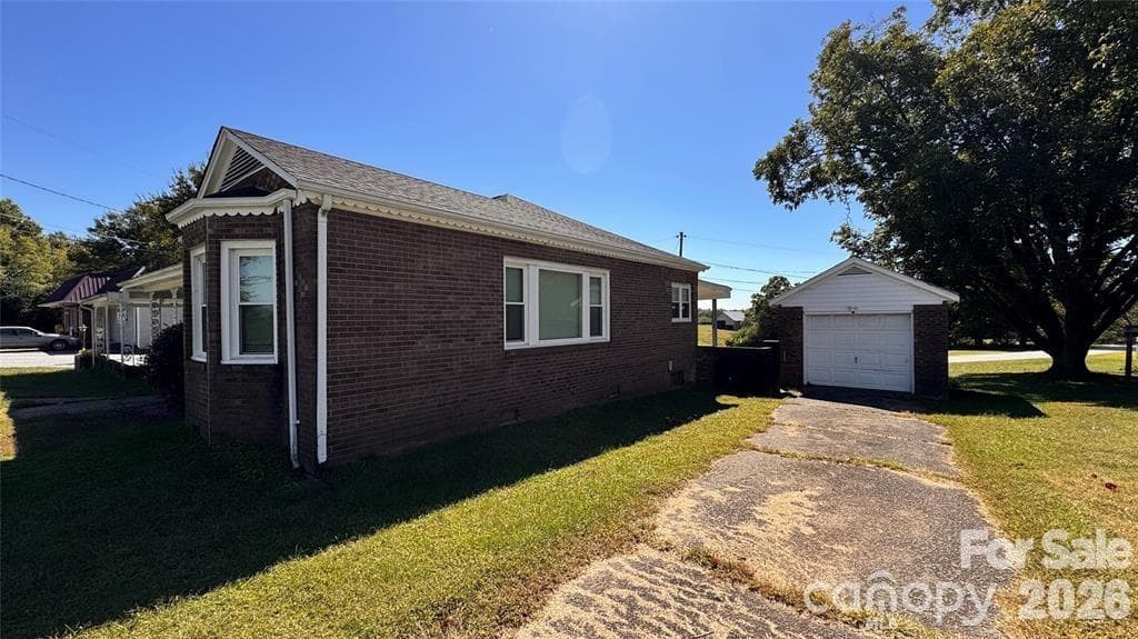 Single Family Residence at 8170 NC 90 Highway E, Stony Point, photo 3 of 5
