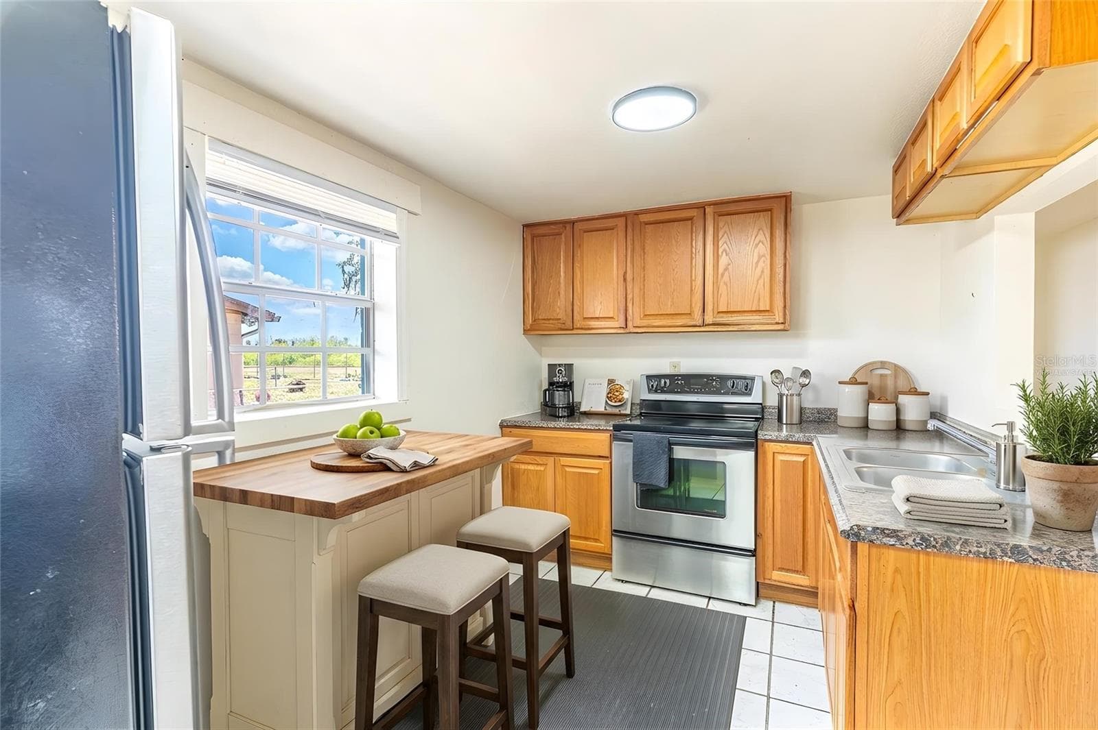 Virtually Staged - 225 W NORTHSIDE DR, LAKE WALES