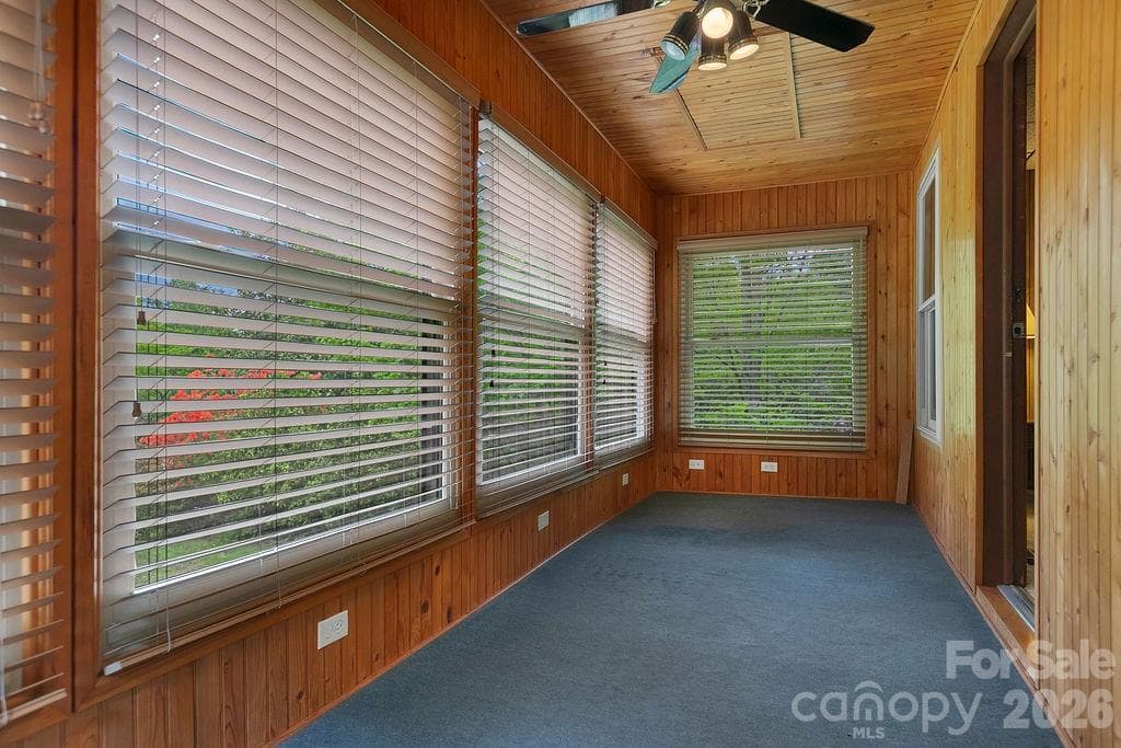 Sunroom - 520 Blythe Road, Pisgah Forest