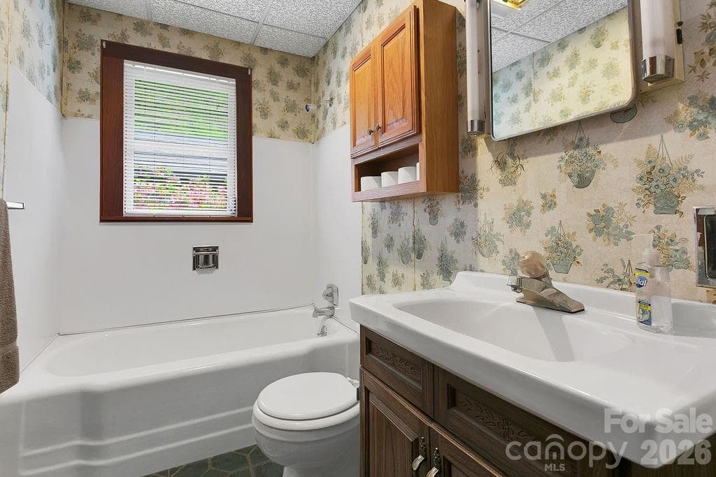 Full Bath - 520 Blythe Road, Pisgah Forest