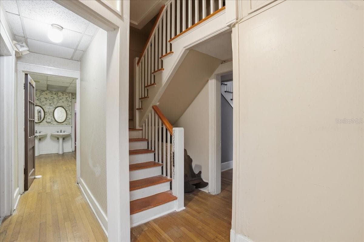 Single Family Residence at 337 8TH AVE W, PALMETTO, photo 22 of 32
