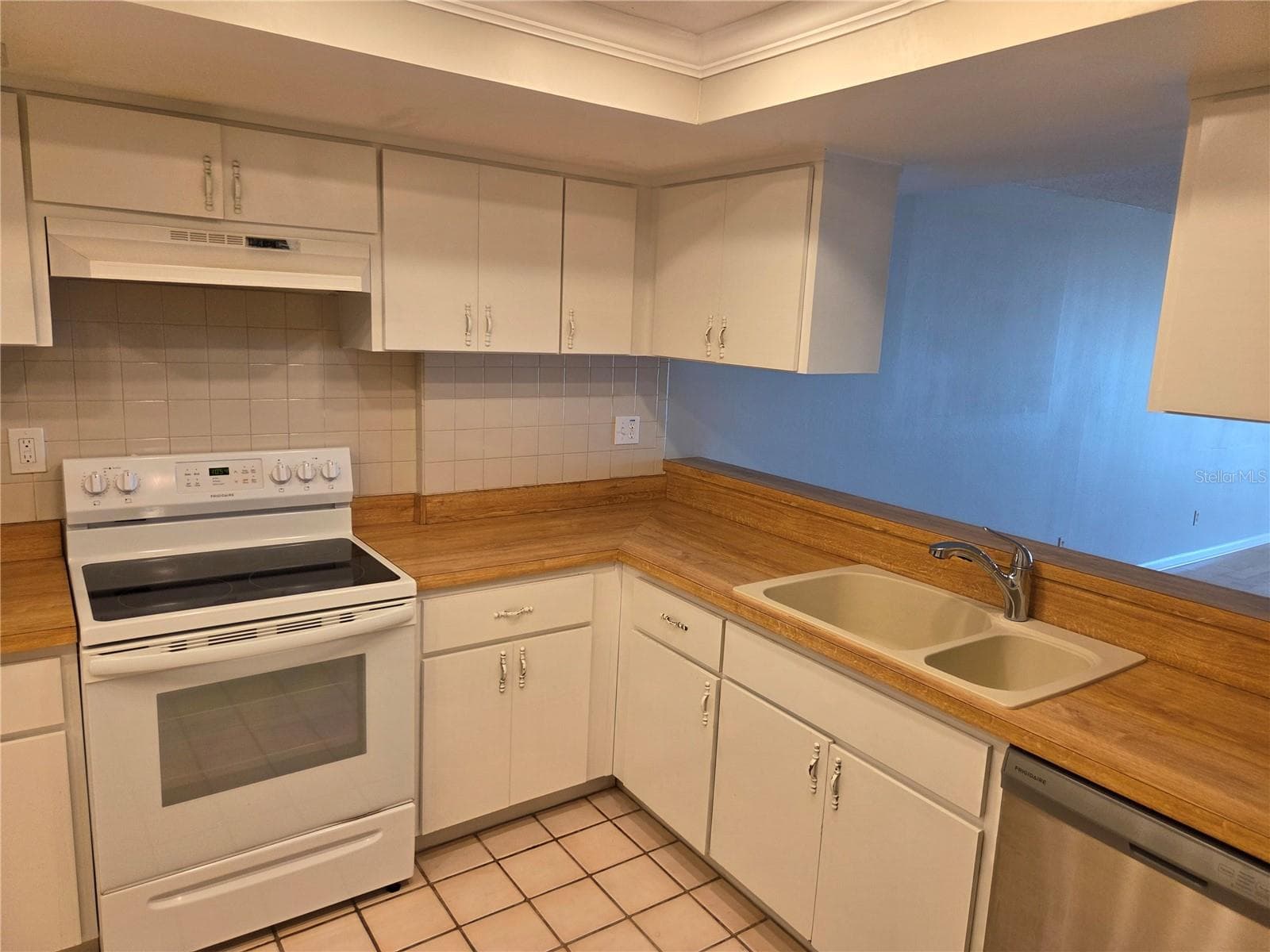 Condominium at 650 ISLAND WAY #202, CLEARWATER BEACH, photo 23 of 52
