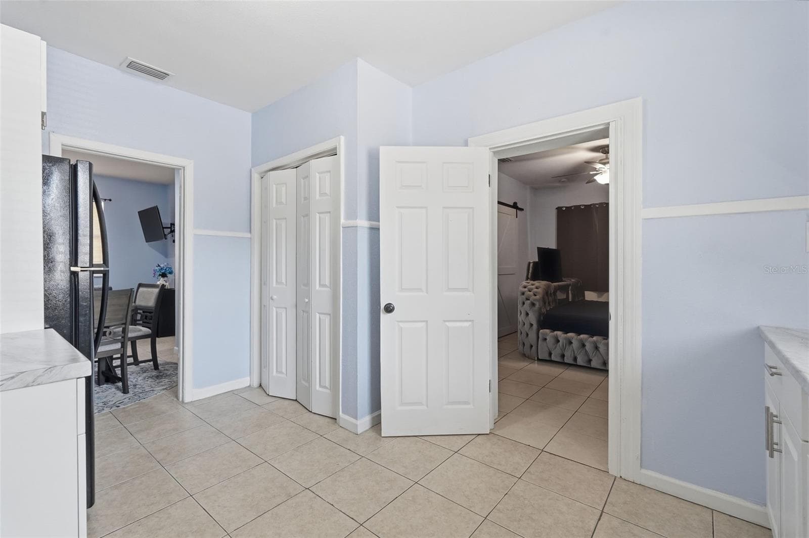 Single Family Residence at 10107 N ASTER AVE, TAMPA, photo 6 of 57