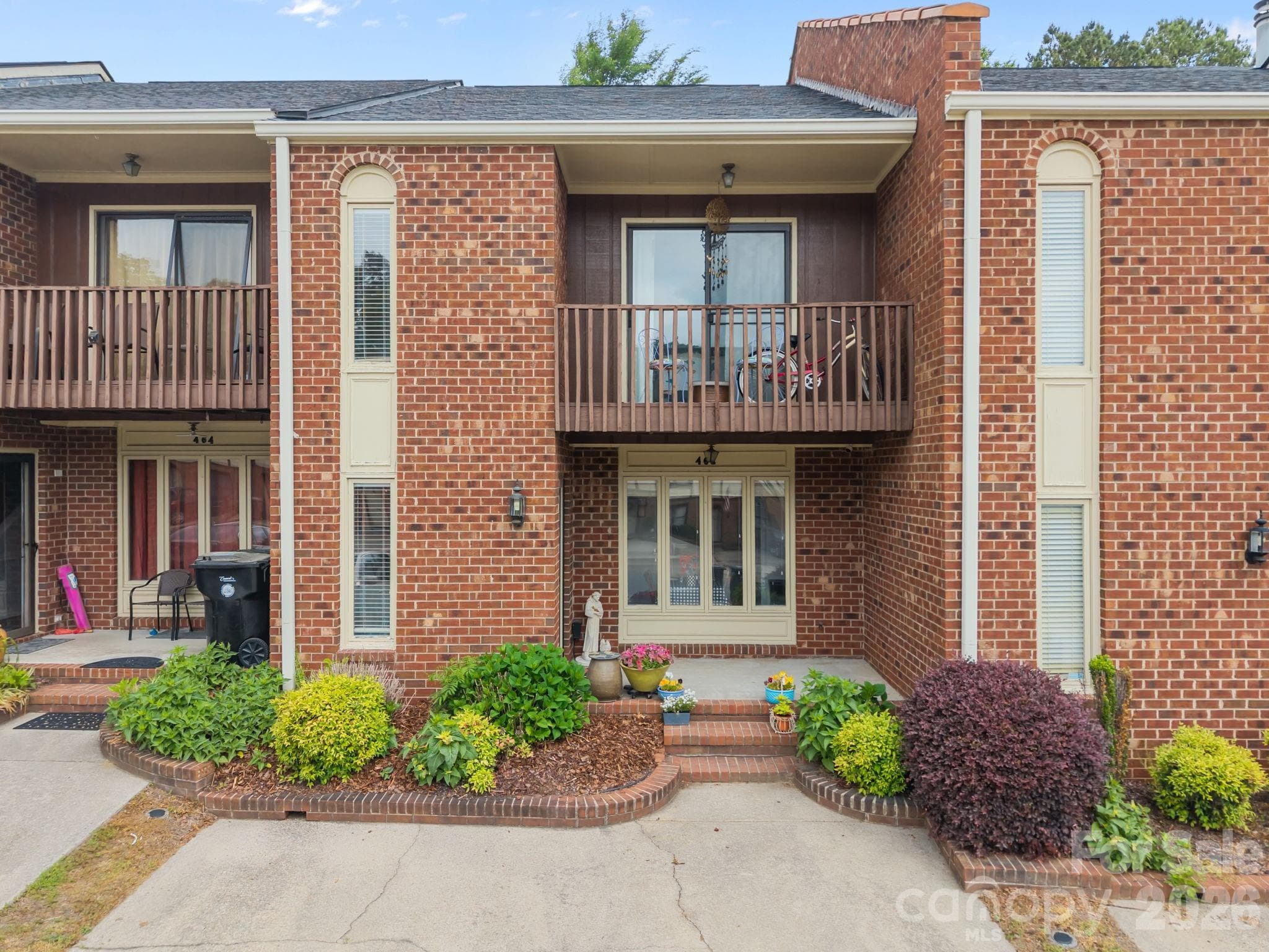 462 Camrose Circle NE
