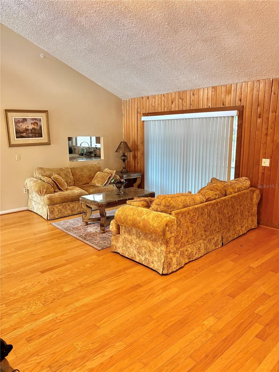 FM ROOM - SLIDERS TO SCREENED PORCH - 4504 CRIMSON CT, ORLANDO