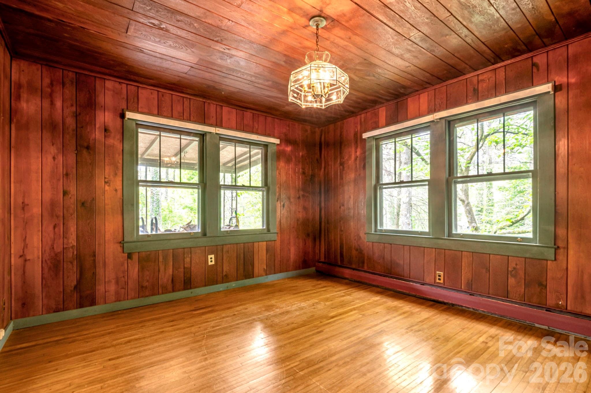 other front bedroom - 257 Pine Street, Black Mountain