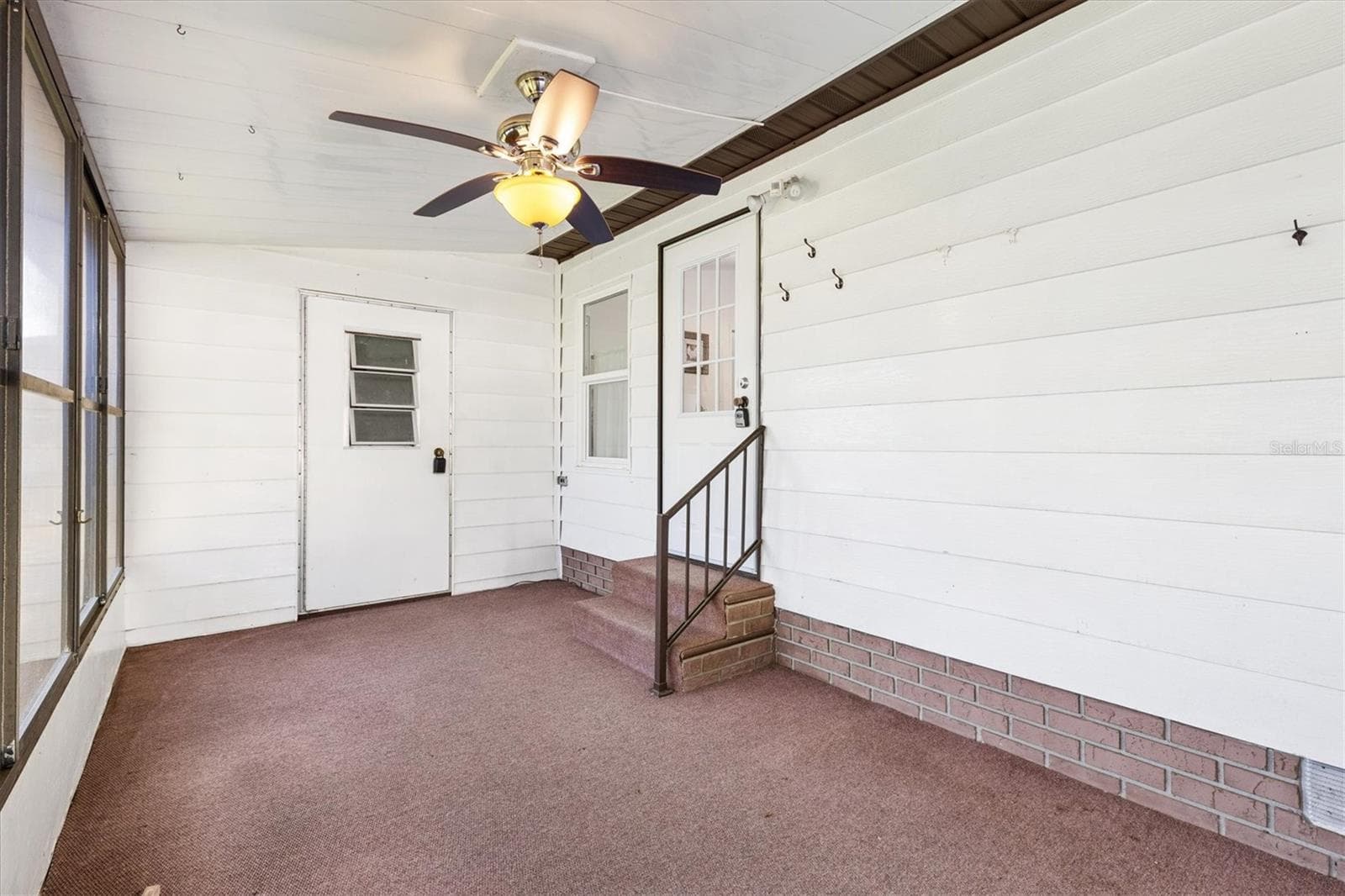 Manufactured Home at 732 ROYAL PALM AVE, THE VILLAGES, photo 3 of 30