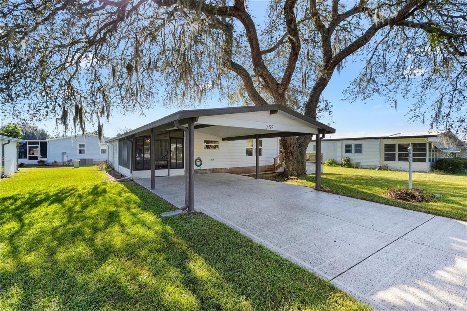 Manufactured Home at 732 ROYAL PALM AVE, THE VILLAGES, photo 28 of 30
