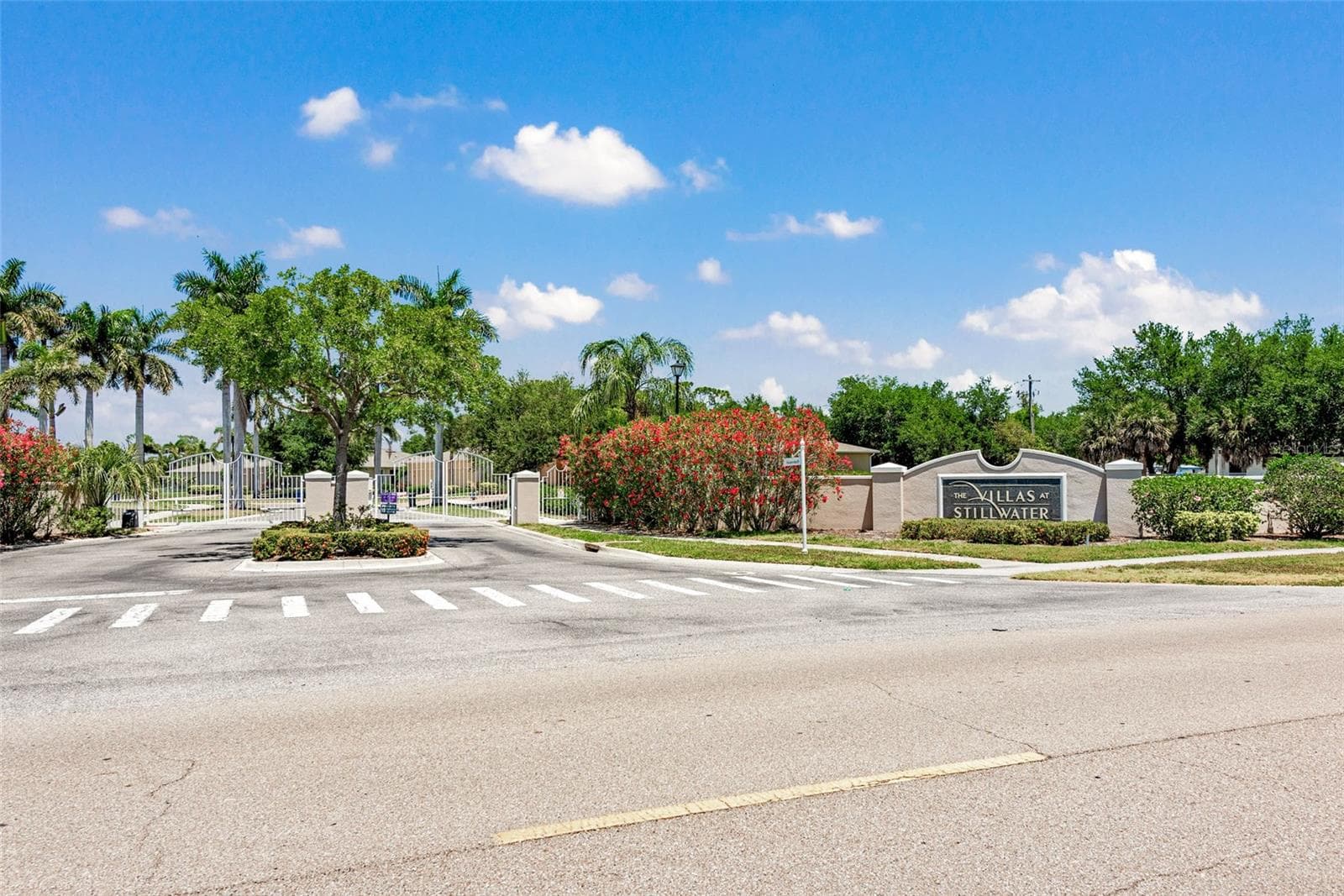 Villa at 29696 ONTARIO CT, ENGLEWOOD, photo 12 of 58