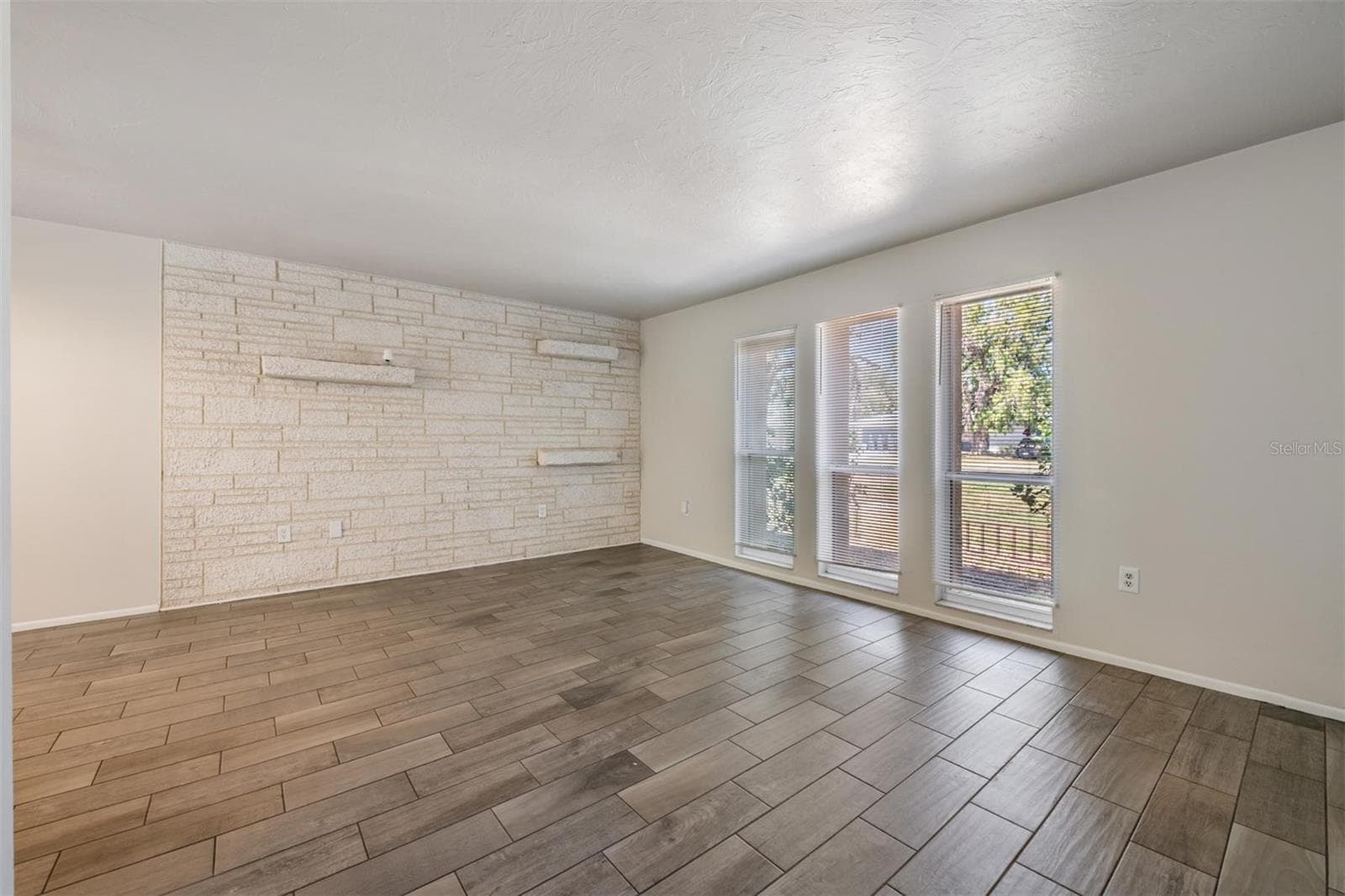 Single Family Residence at 1124 DANNY DR, SARASOTA, photo 7 of 45