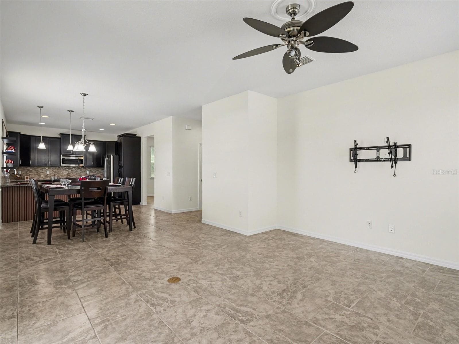 Single Family Residence at 6417 KEY ISLAND AVE, APOLLO BEACH, photo 9 of 34