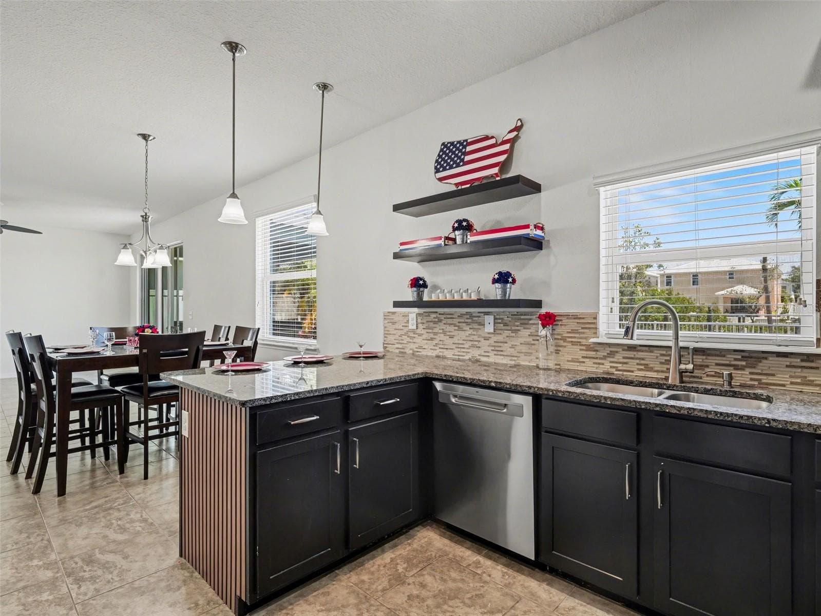 Single Family Residence at 6417 KEY ISLAND AVE, APOLLO BEACH, photo 12 of 34