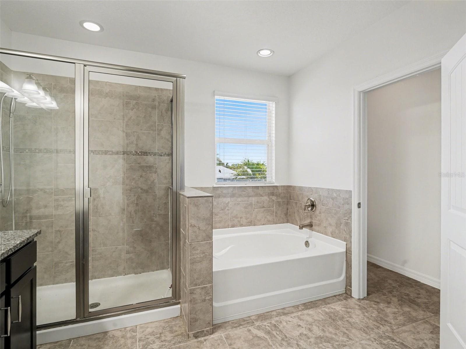 Single Family Residence at 6417 KEY ISLAND AVE, APOLLO BEACH, photo 15 of 34