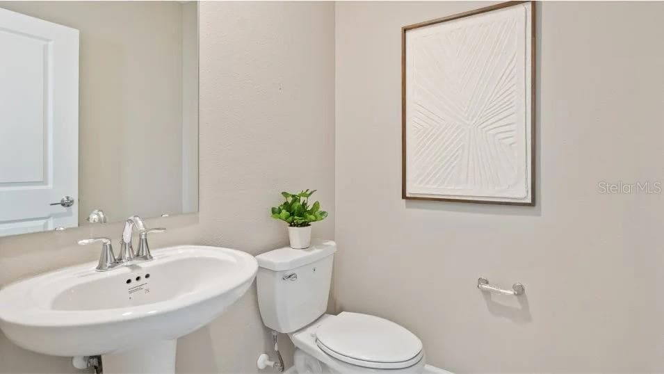 Powder Room - 11309 RISING SUN ST, ORLANDO