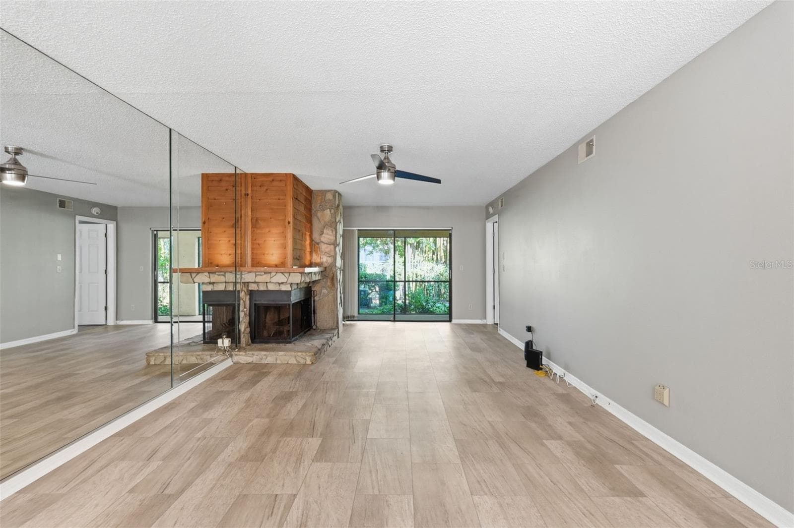 Condominium at 3163 LANDMARK DR #615, CLEARWATER, photo 5 of 29