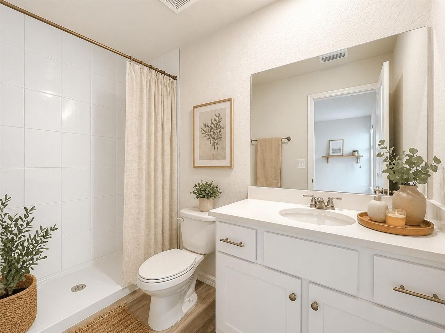 Primary Bath - 111 E HARVARD ST, INVERNESS