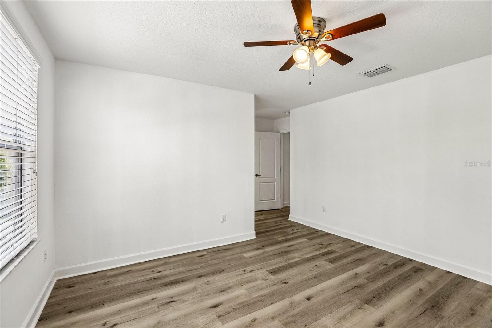 Single Family Residence at 19417 PADDOCK VIEW DR, TAMPA, photo 30 of 55