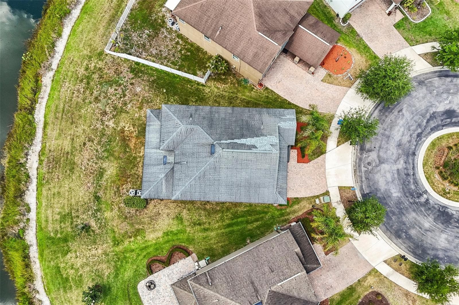 Single Family Residence at 19417 PADDOCK VIEW DR, TAMPA, photo 48 of 55