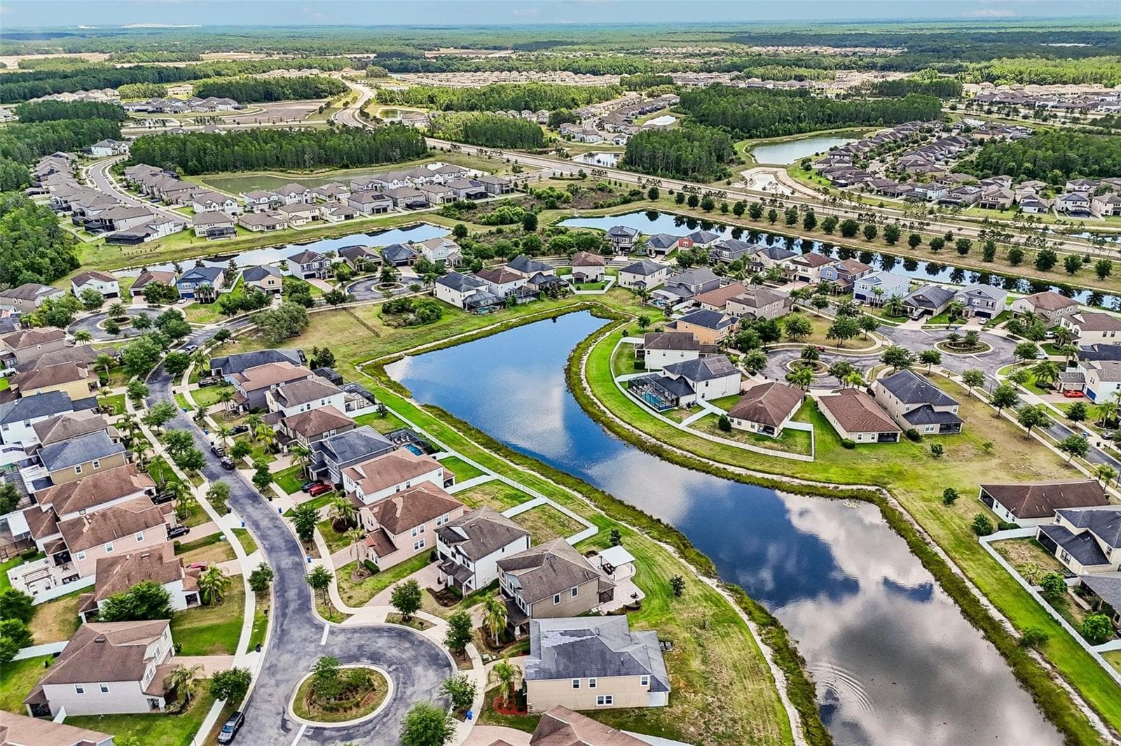 Single Family Residence at 19417 PADDOCK VIEW DR, TAMPA, photo 51 of 55