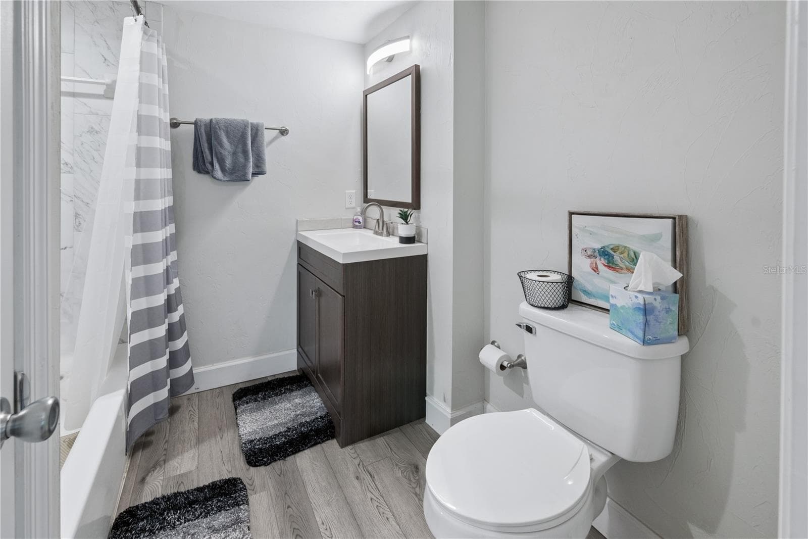 Second Bathroom - 16619 NW STATE ROAD 45, HIGH SPRINGS