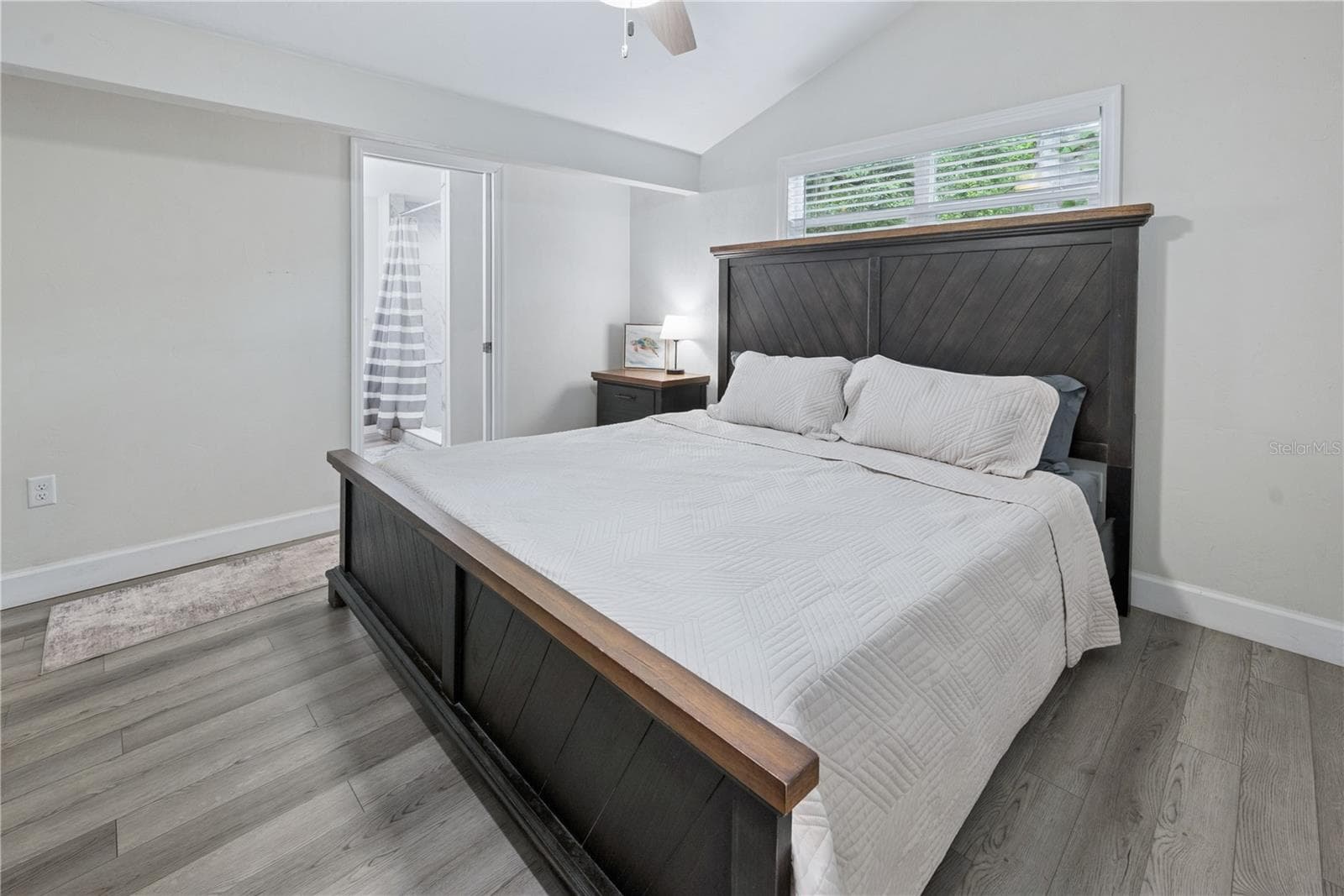 Master bedroom - 16619 NW STATE ROAD 45, HIGH SPRINGS