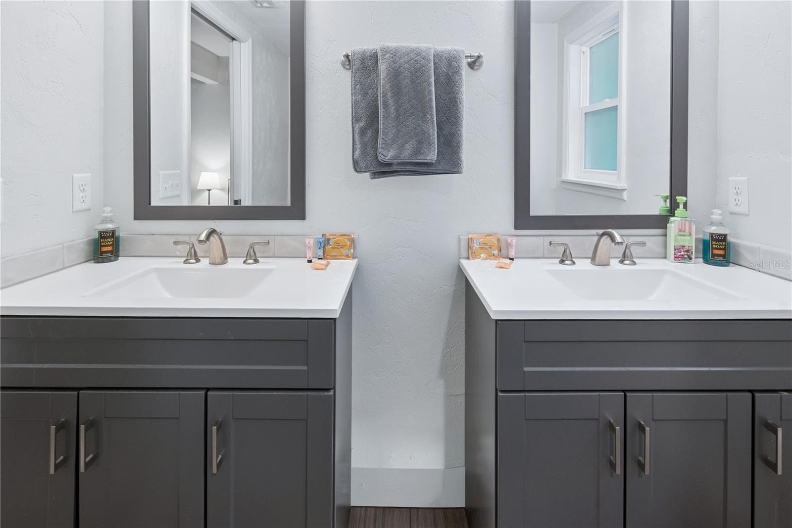 Master Bathroom - 16619 NW STATE ROAD 45, HIGH SPRINGS