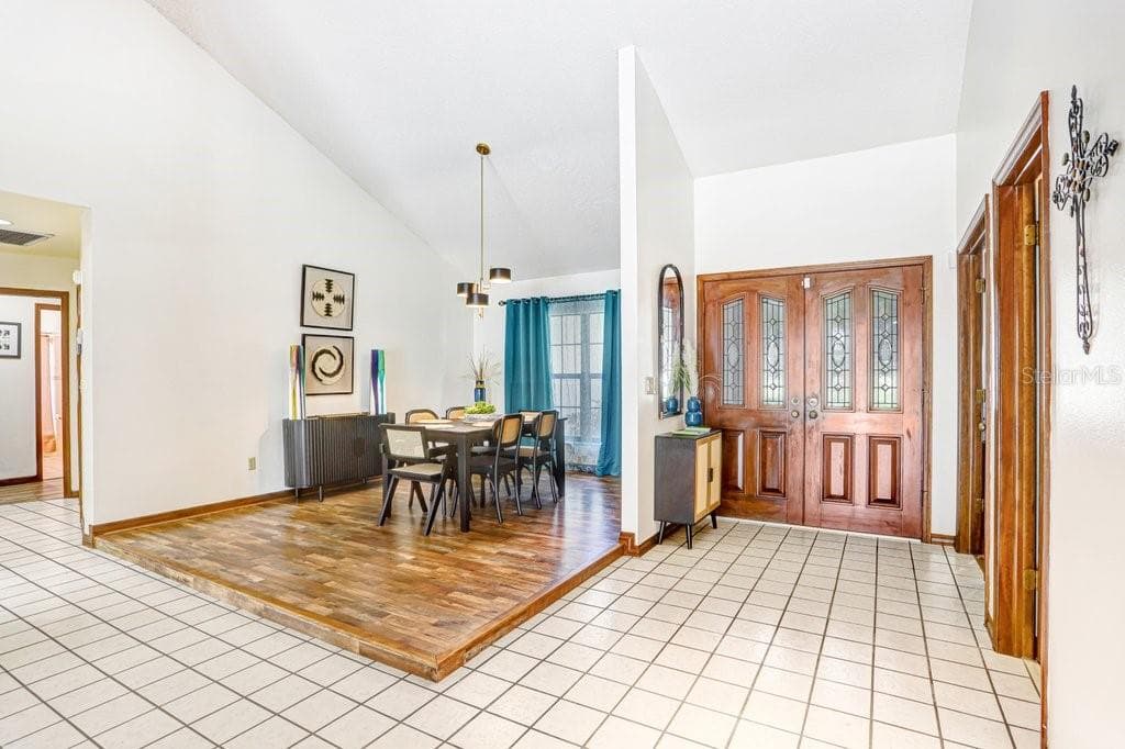 Foyer with Dining Room - 507 SPORTSMAN PARK DR, SEFFNER