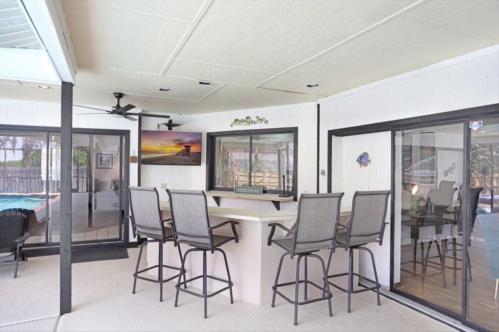 3 Sets of Sliders to open - 507 SPORTSMAN PARK DR, SEFFNER