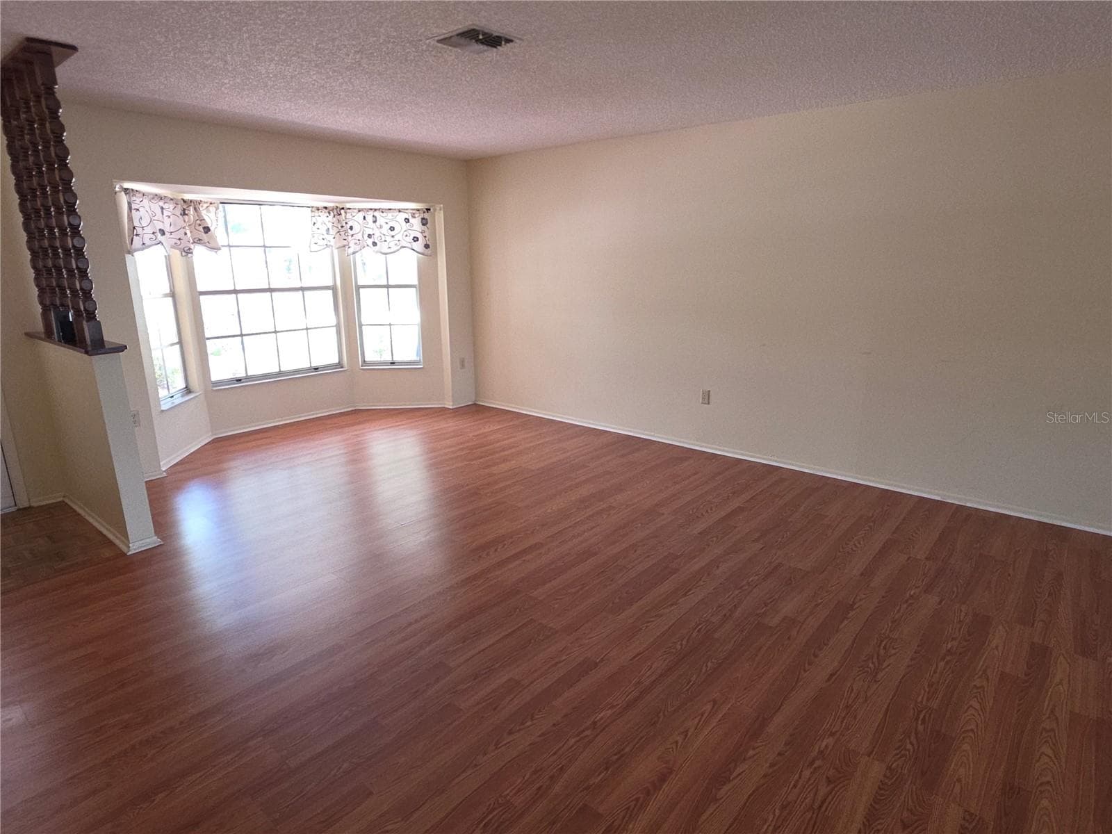 LIVING ROOM - 6264 DARIEN WAY, SPRING HILL
