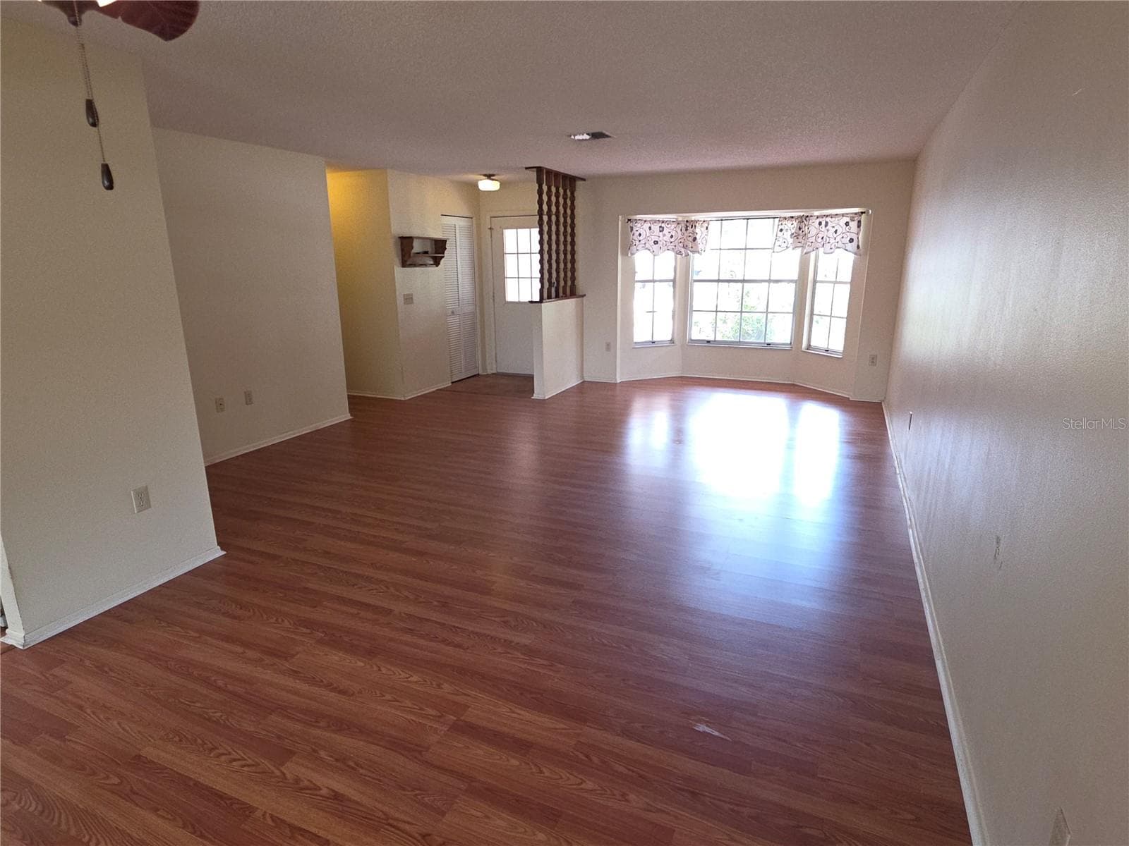LIVING ROOM - 6264 DARIEN WAY, SPRING HILL
